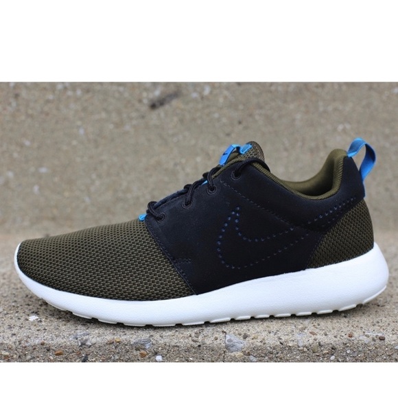 Nike  Menś Roshe Run Sneakers Size 11.5 - Picture 4 of 14